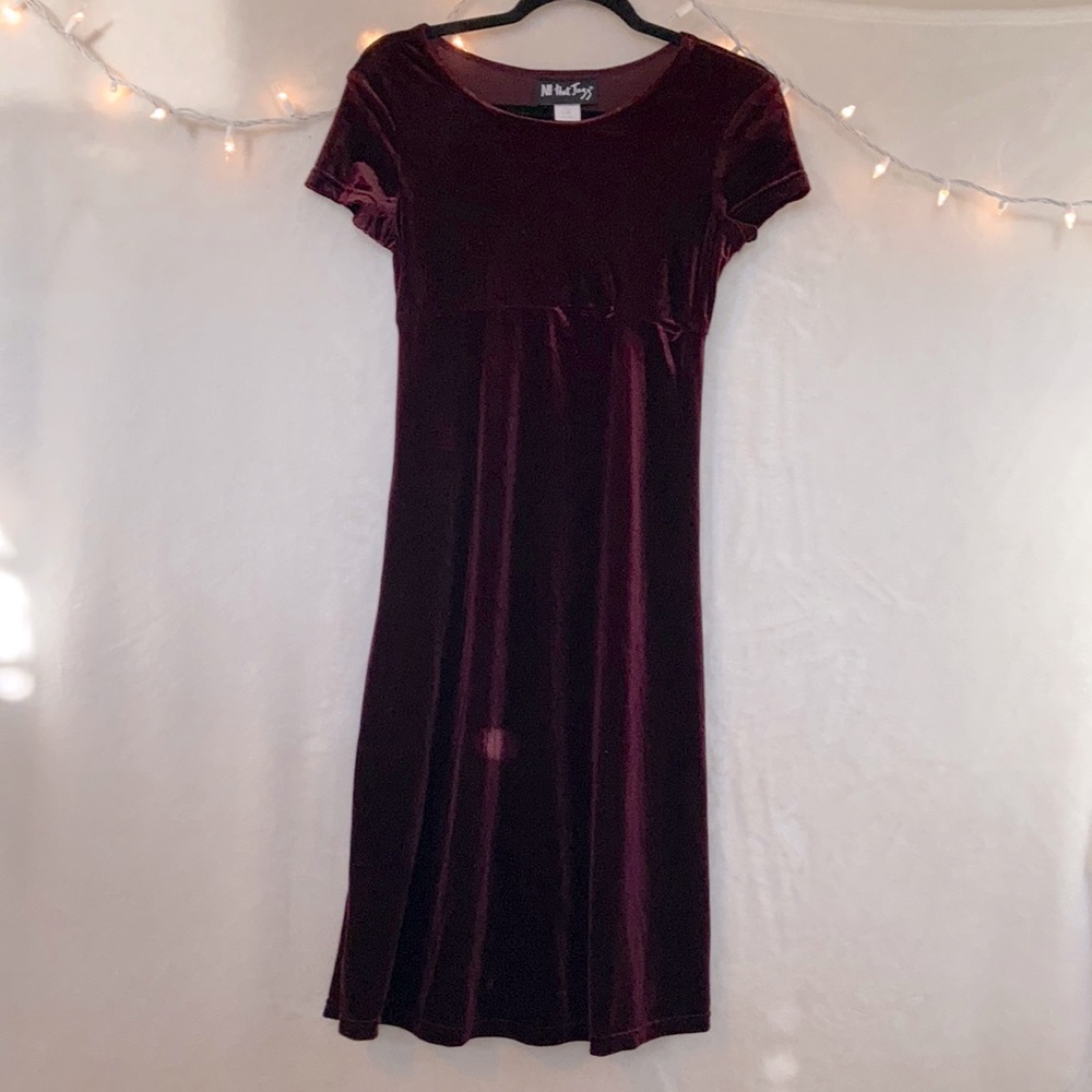 L• 🌷Women’s Burgundy Mid Length Velvet Dress